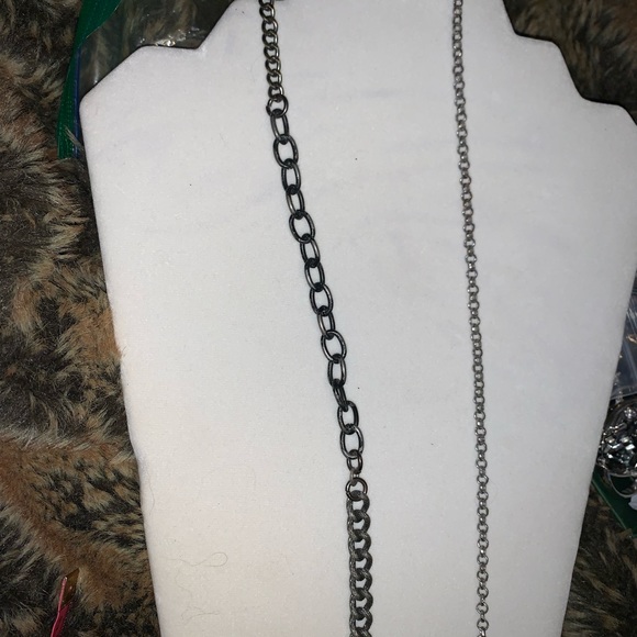 Ladies two chain metal necklace - Picture 6 of 6